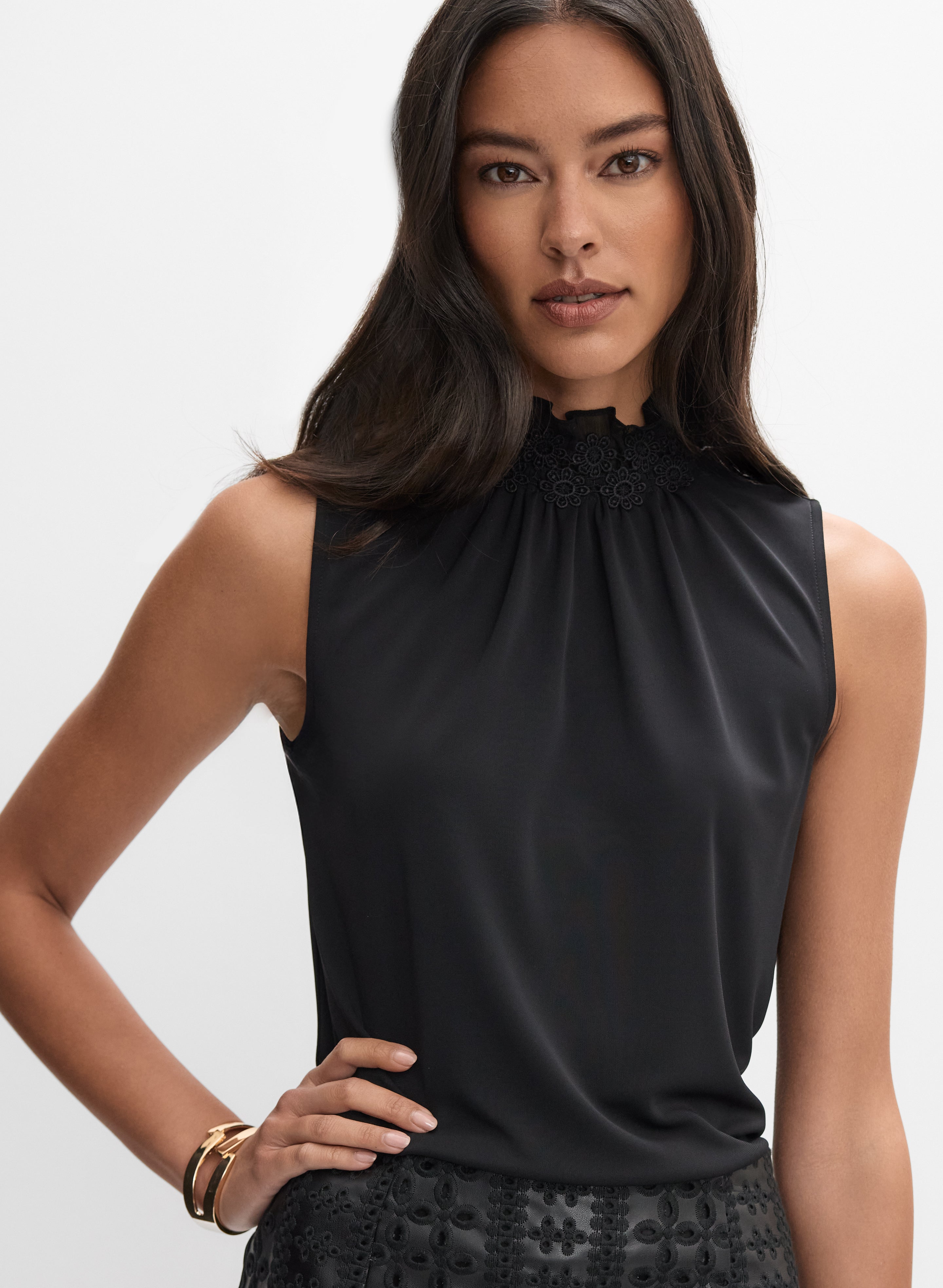 Scalloped Lace Collar Blouse