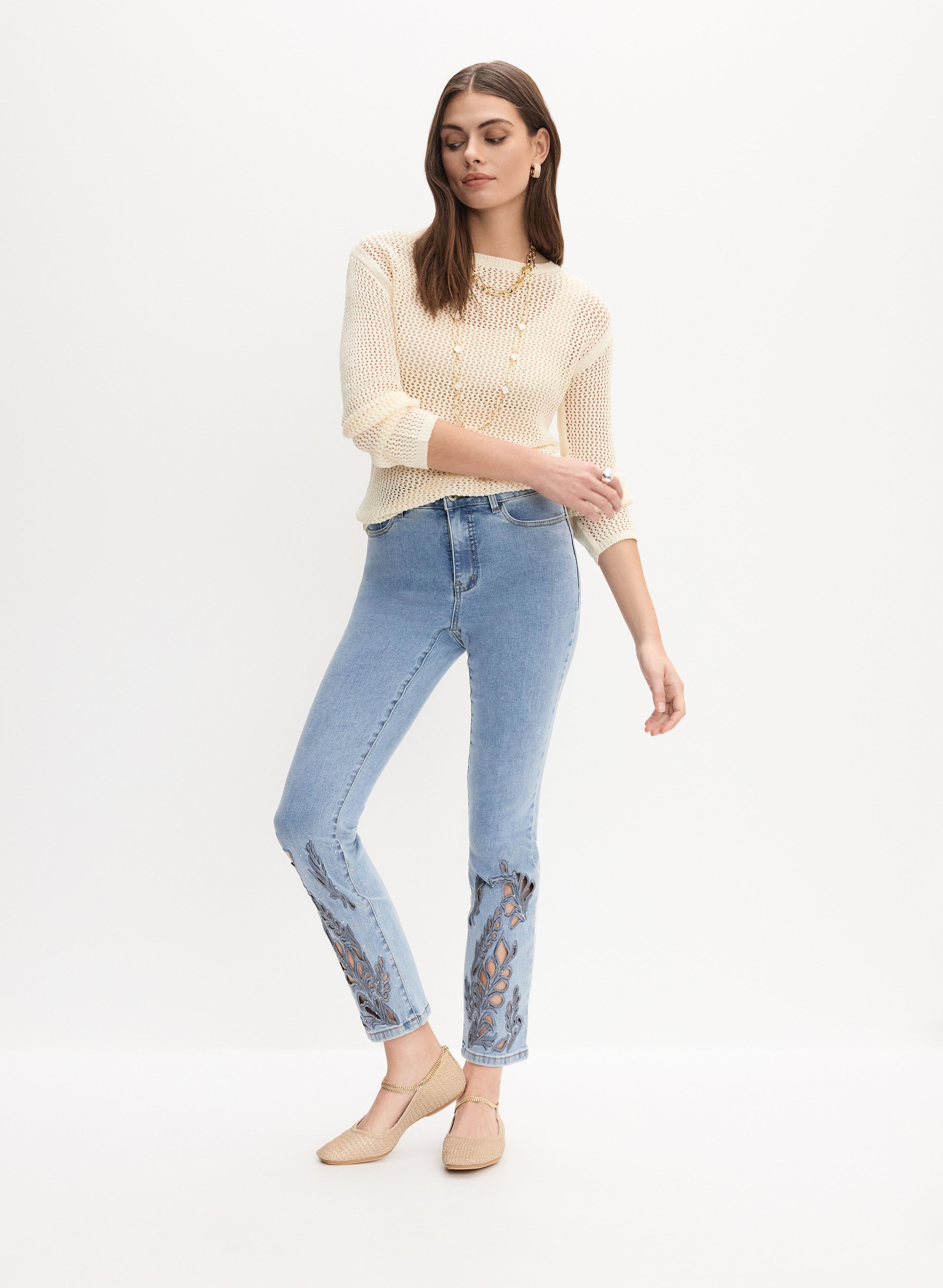Azura Exchange Embroidered Straight Leg Jeans - S