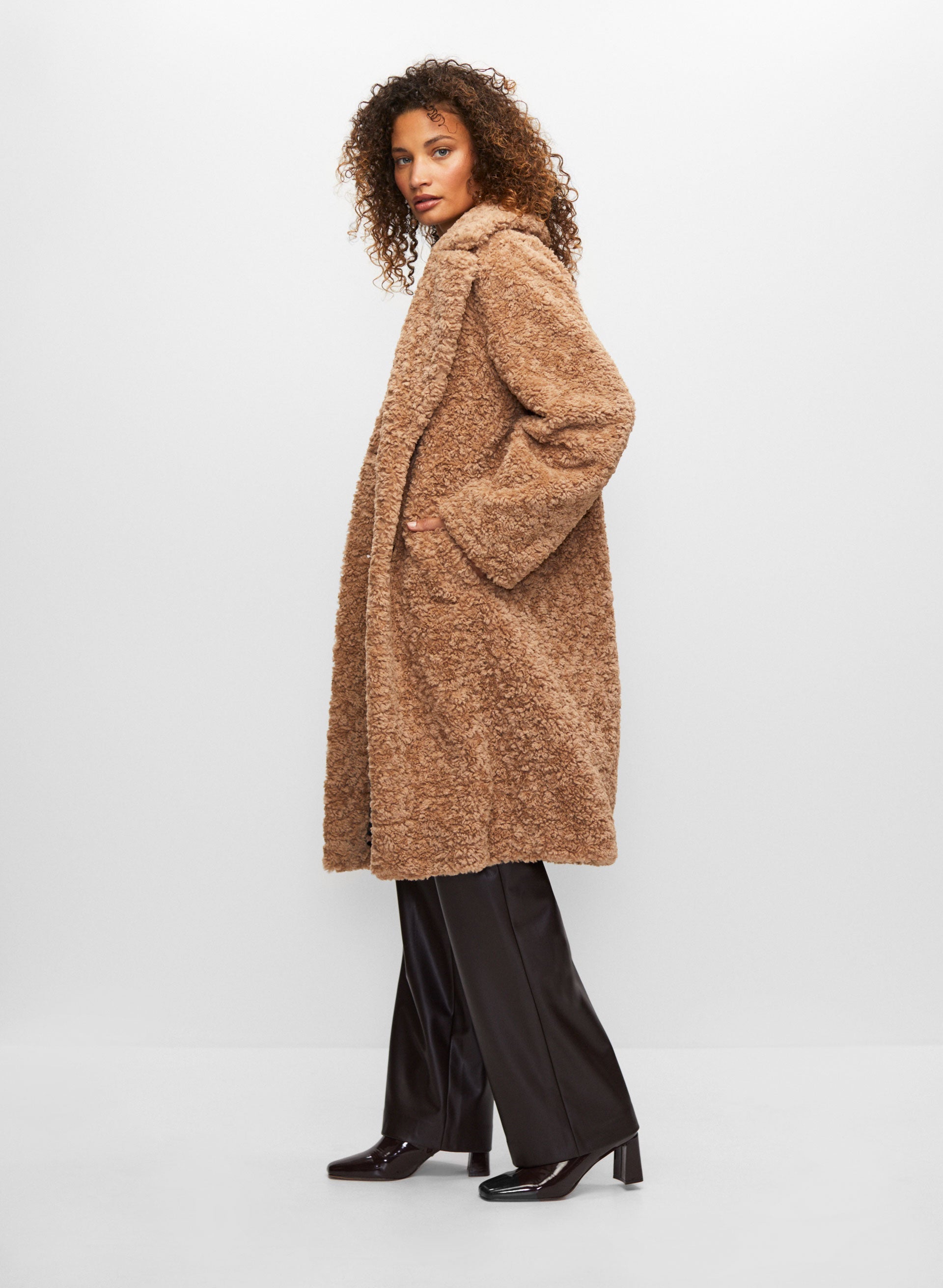 Melanie Lyne Women s Polyester Button Front Faux Fur Coat in Camel Size Large