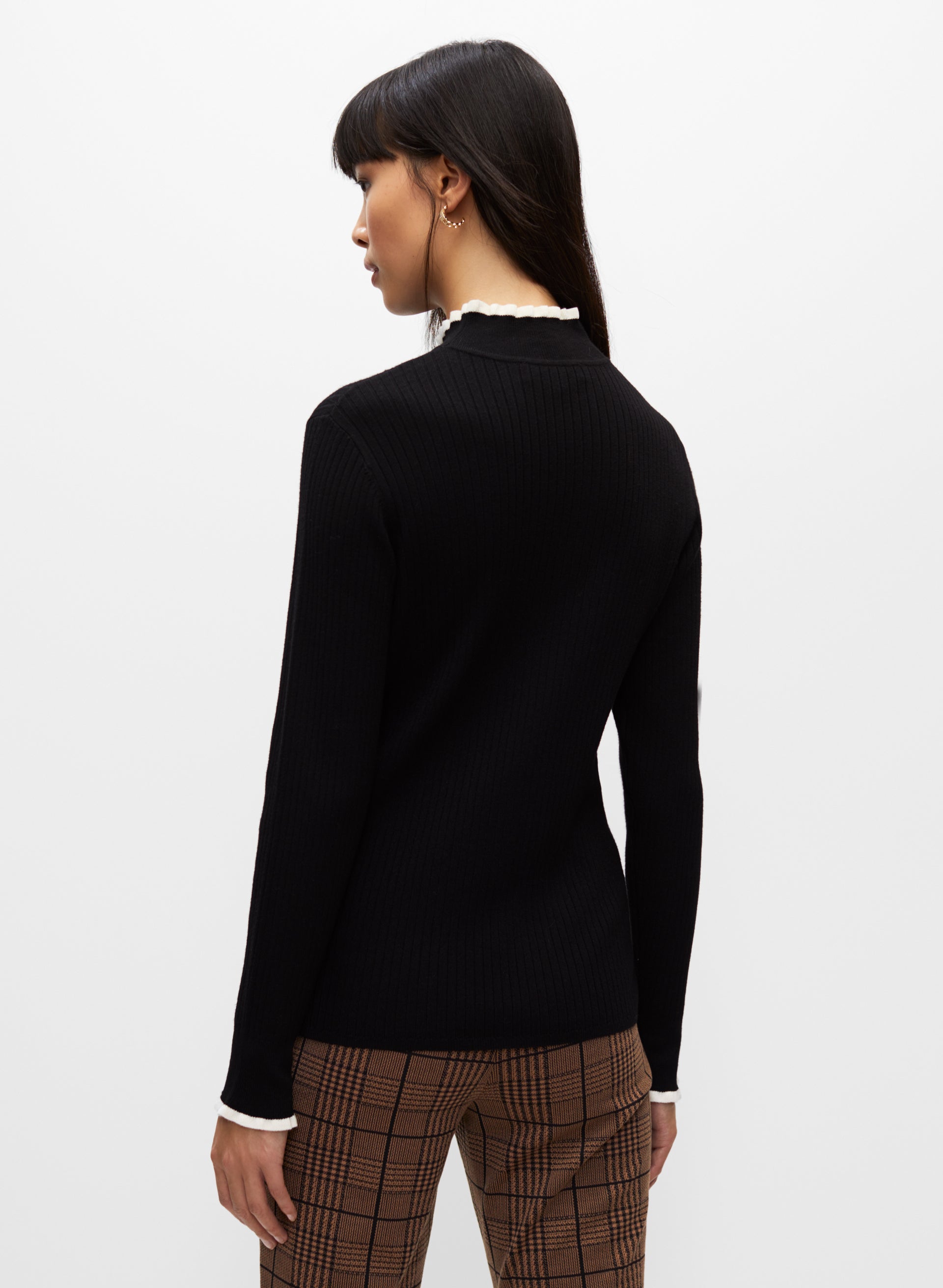 Black sweater with ruffle sleeves shop