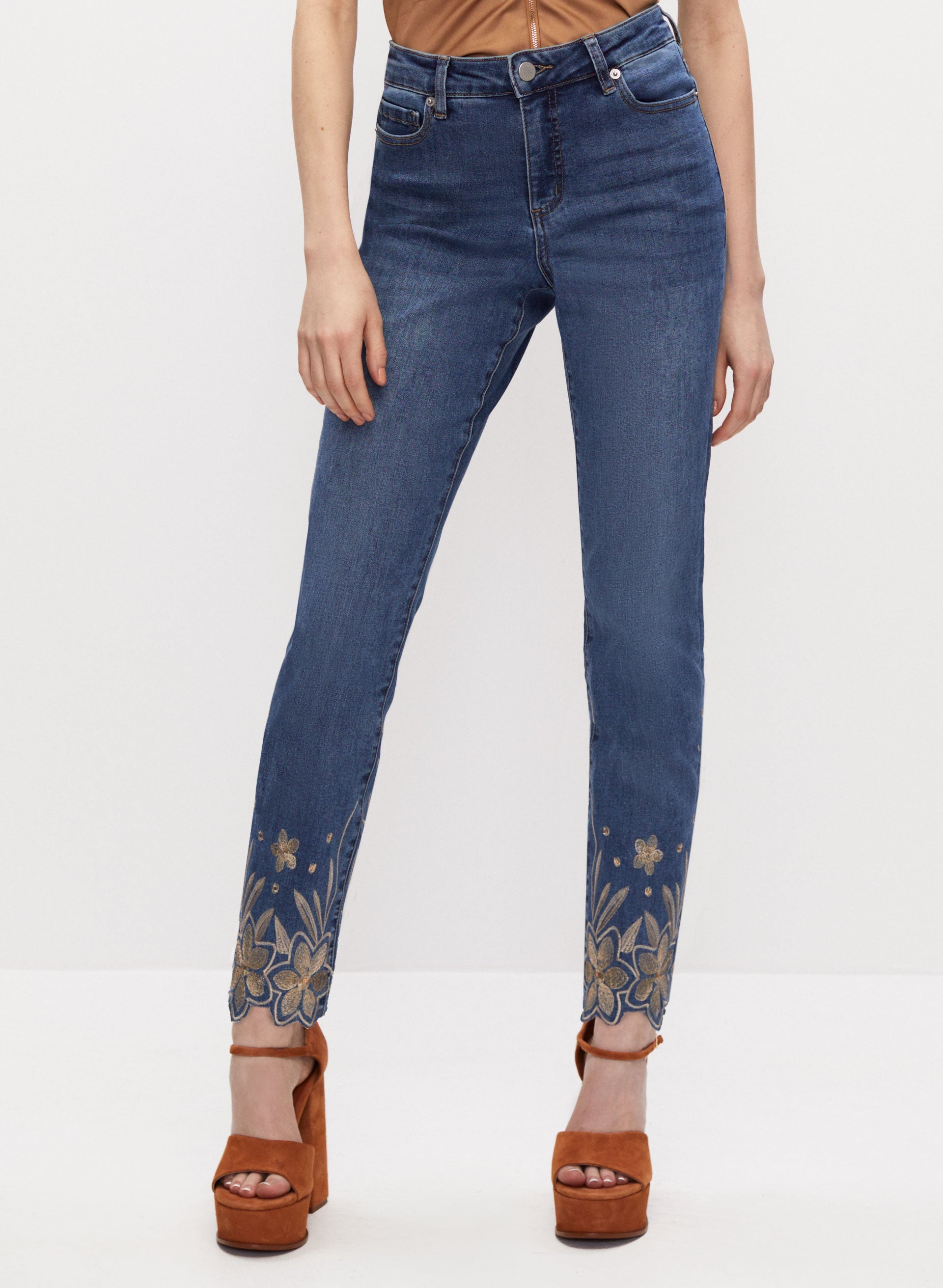 Embroidered Detail Jeans